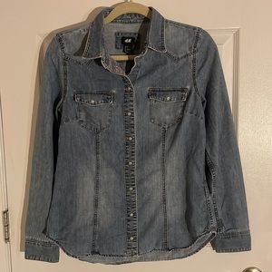 H&M Lightweight denim button up shirt